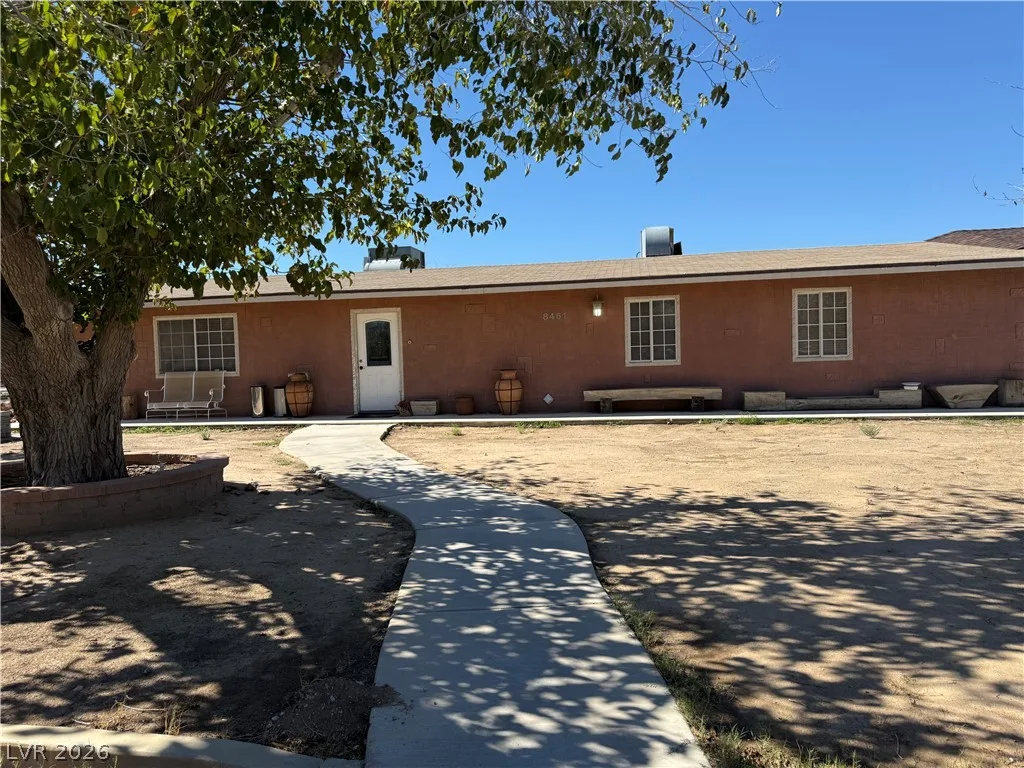 8461 Fairfield Avenue — photo 2
