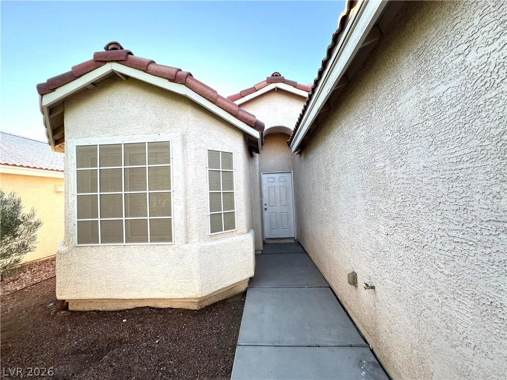 6133 Camden Cove Street — photo 3