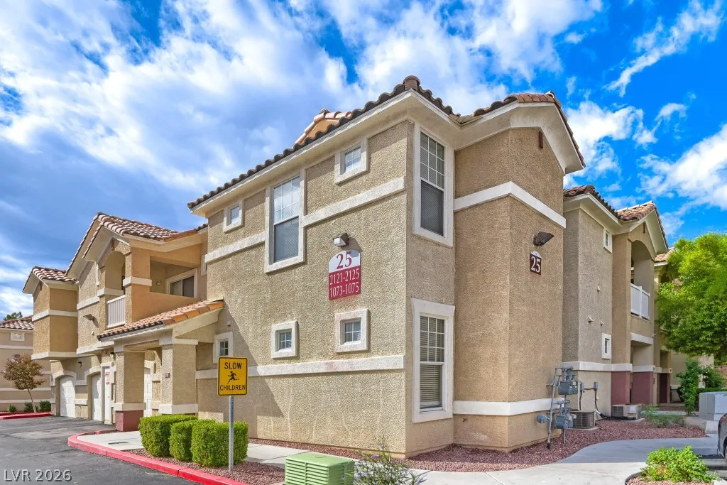 5855 Valley Drive 2121 — photo 2