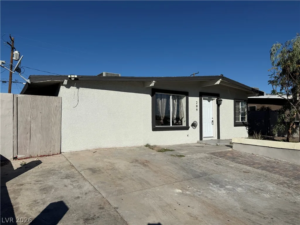 209 Stanford Street — photo 5