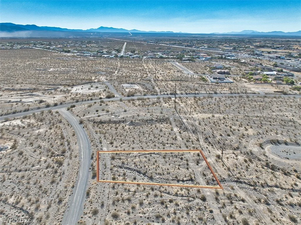 1820 Court Street — photo 4