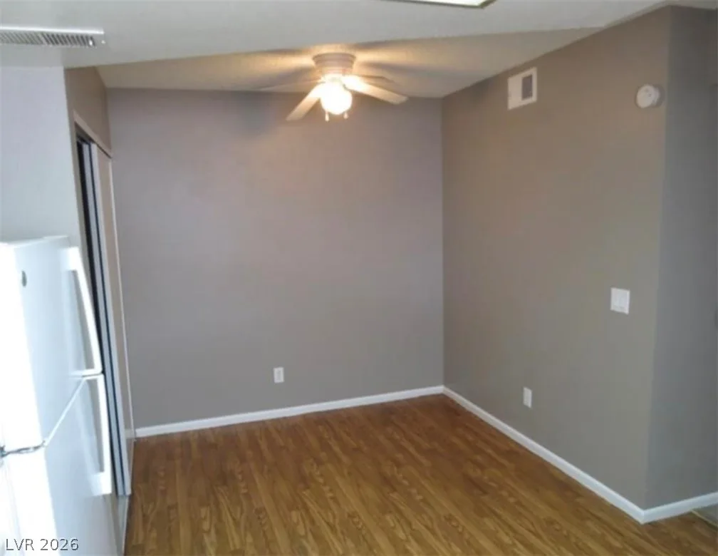 574 Roxella Lane C — photo 5