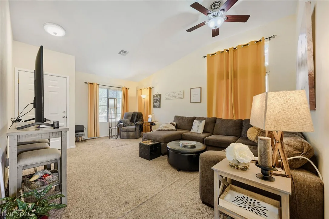 836 Grape Vine Avenue — photo 4