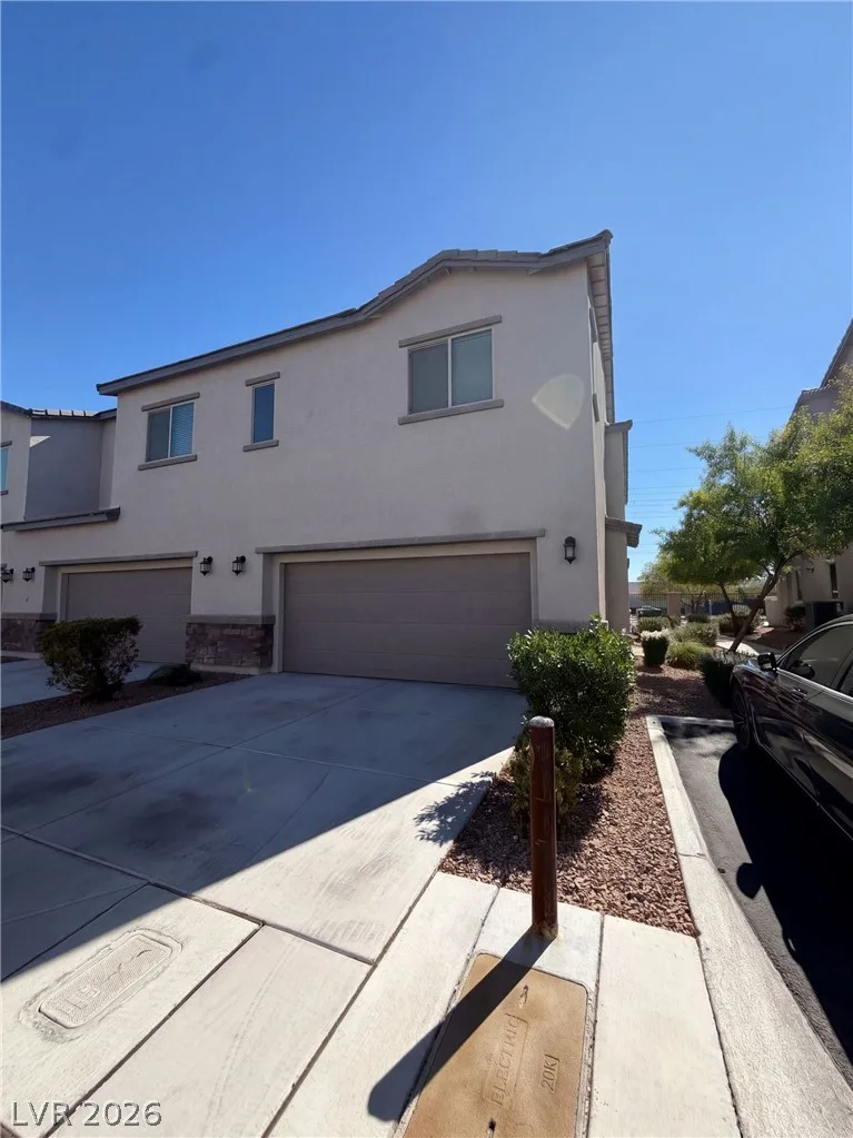 813 Clouded Valley Avenue — photo 5