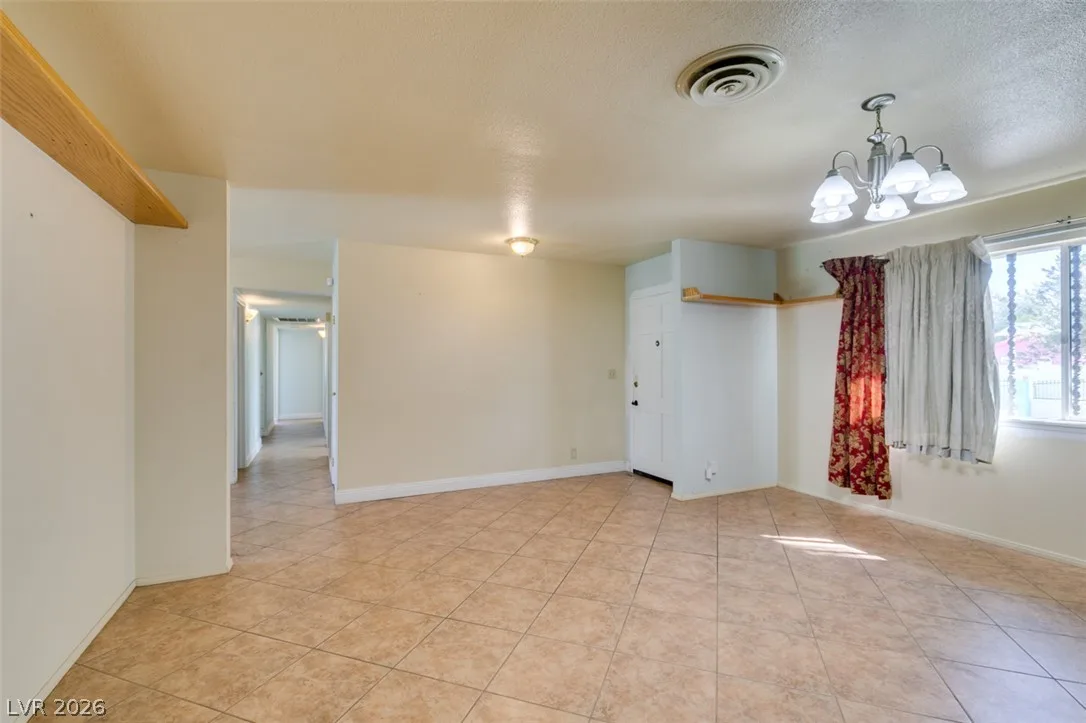 2117 Las Flores Street — photo 5
