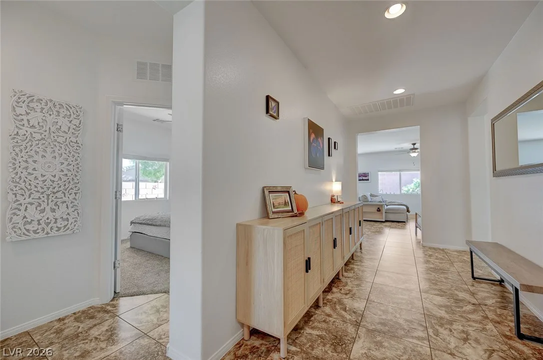 7165 Summer Air Avenue — photo 3