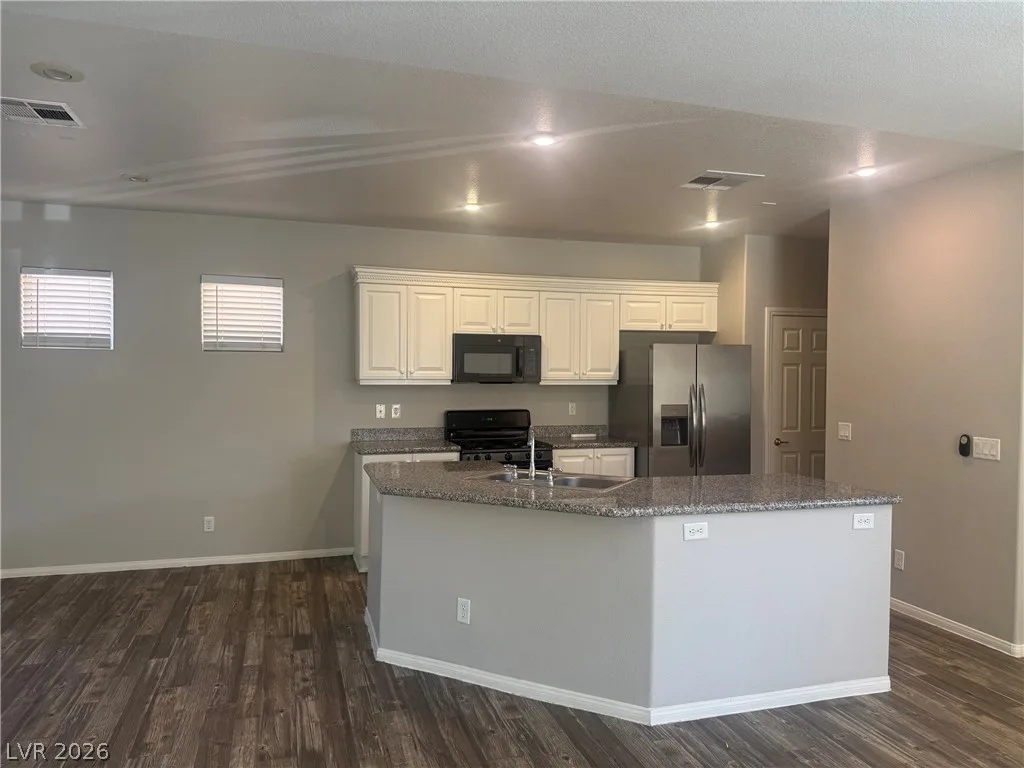 3633 Pinnate Drive — photo 2