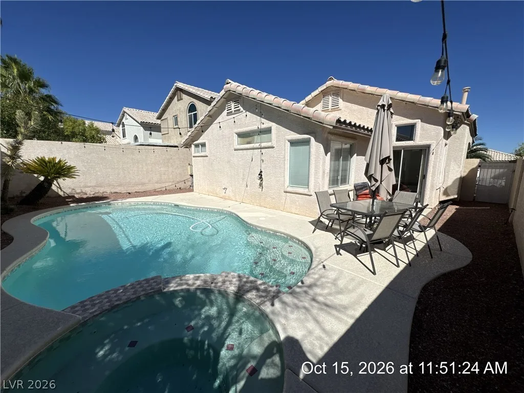 10517 Beachwalk Place — photo 2