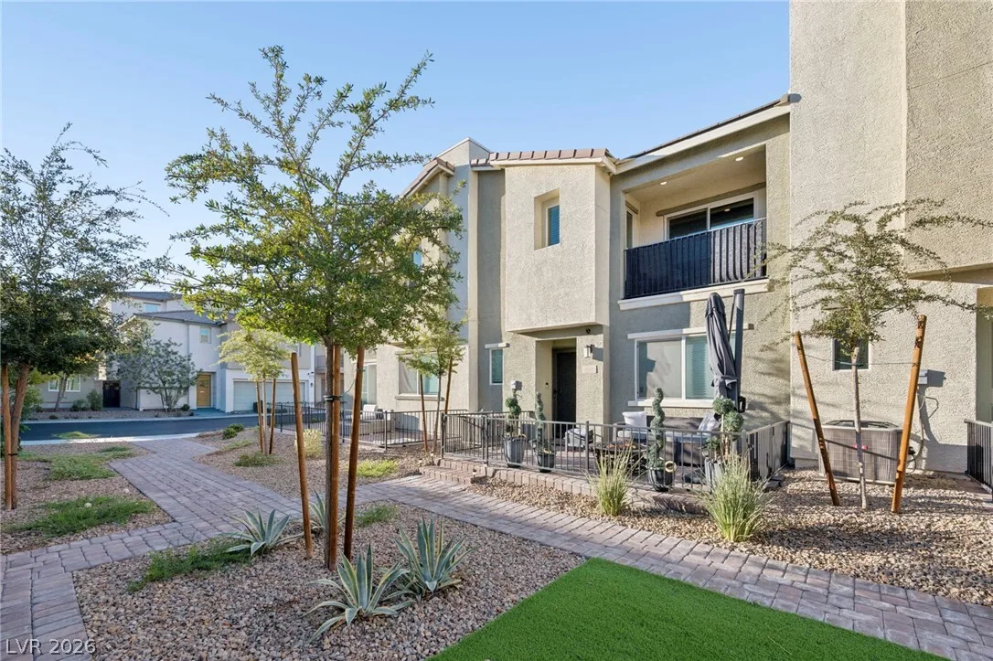 2641 April Green Court — photo 1
