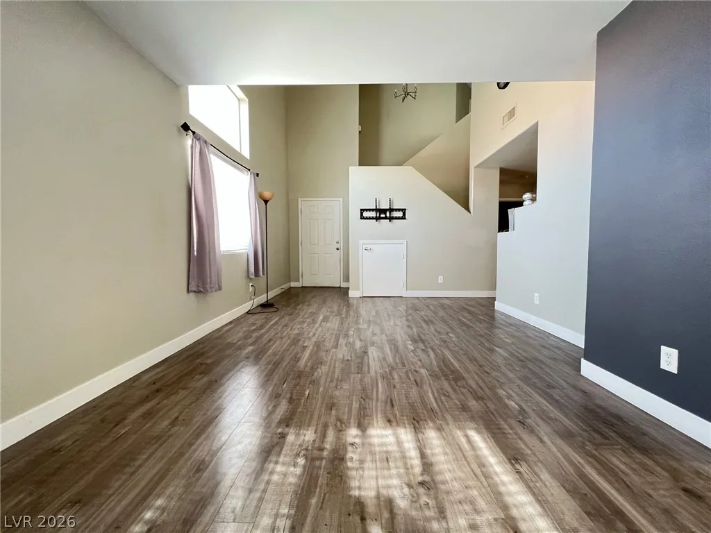 9363 Graceful Gold Street — photo 4