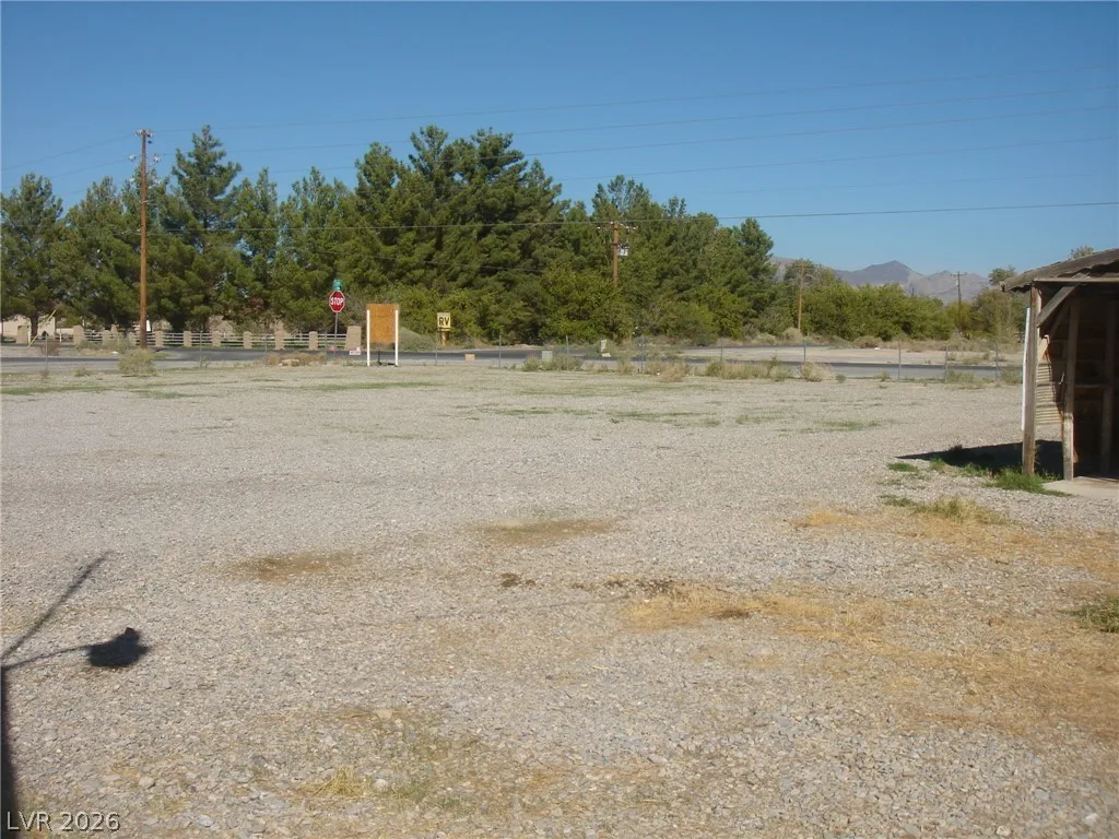 965 West Basin Avenue — photo 3