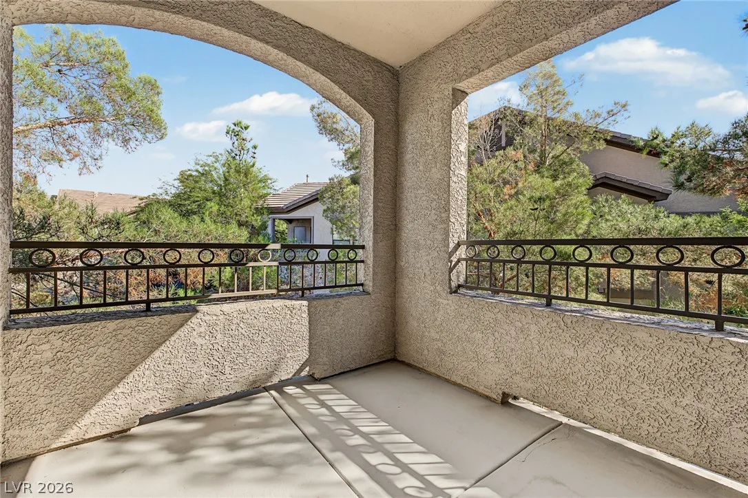 8250 North Grand Canyon Drive 2149 — photo 2