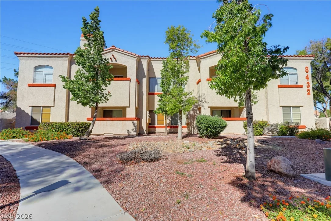 8432 Running Deer Avenue 103 — photo 3