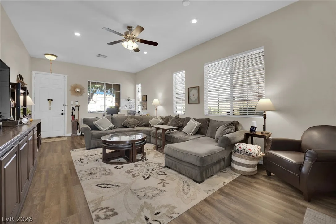 10133 Snow Crest Place — photo 3