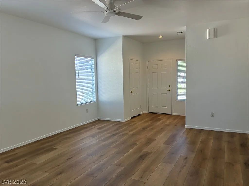 1389 KAPELLE Street — photo 3