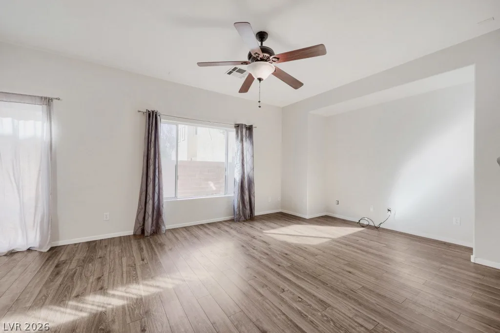 6321 Blushing Willow Street — photo 4