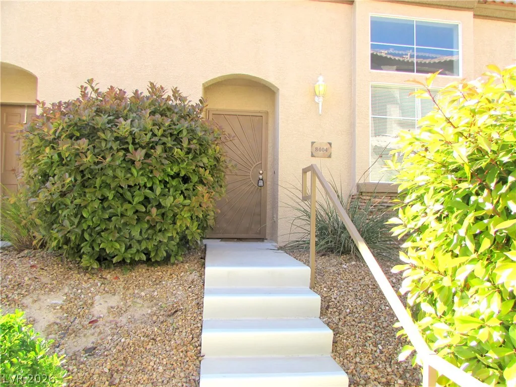 8404 Tiger Woods Avenue — photo 3