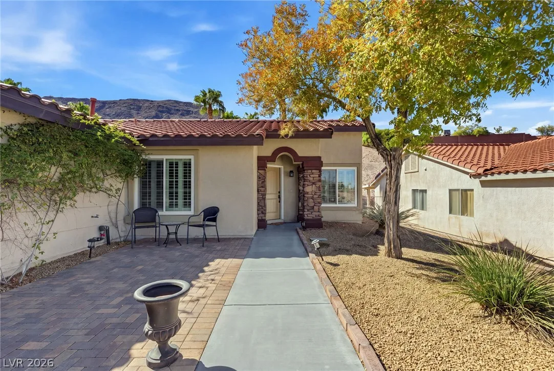 129 Lemongold Street — photo 4