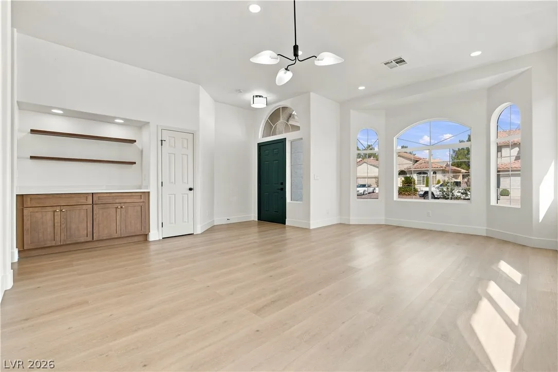 1149 Coral Desert Drive — photo 2