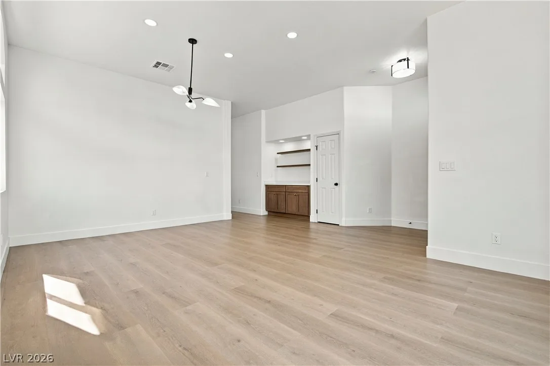 1149 Coral Desert Drive — photo 4