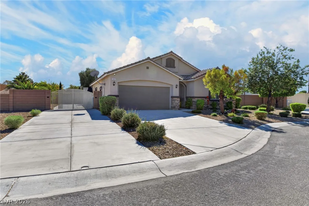 2668 Dorshester Heights Court — photo 2