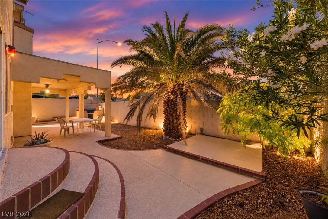 8838 Dove Cove Drive — photo 2