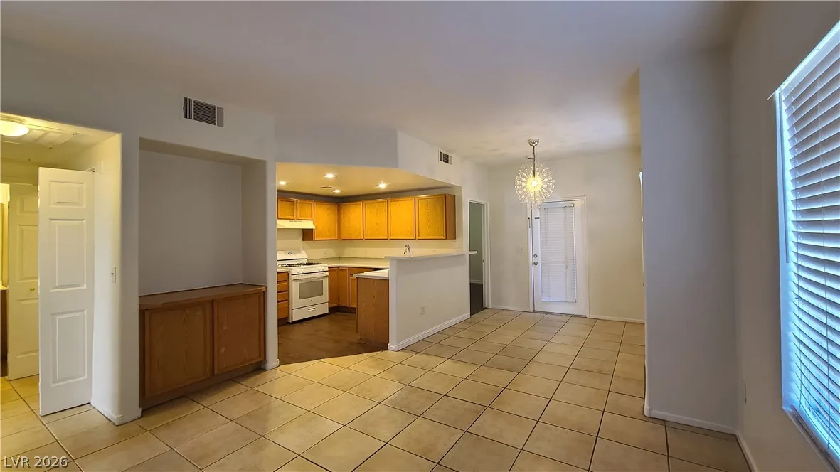 9580 West Reno Avenue 180 — photo 3