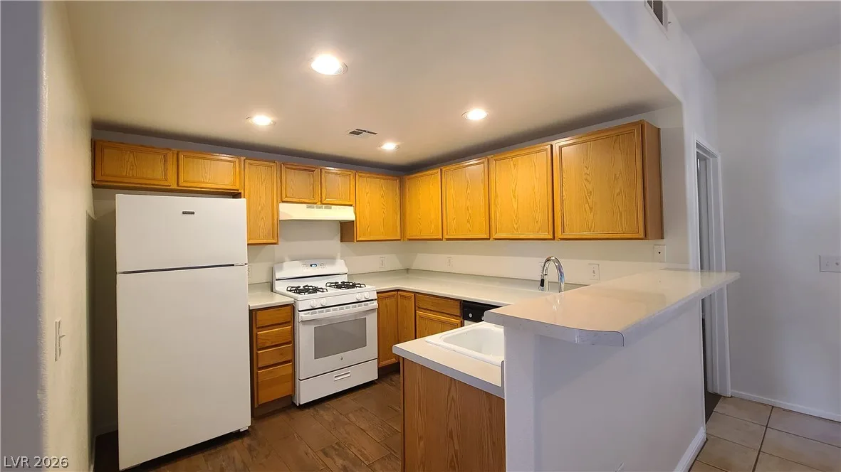9580 West Reno Avenue 180 — photo 5