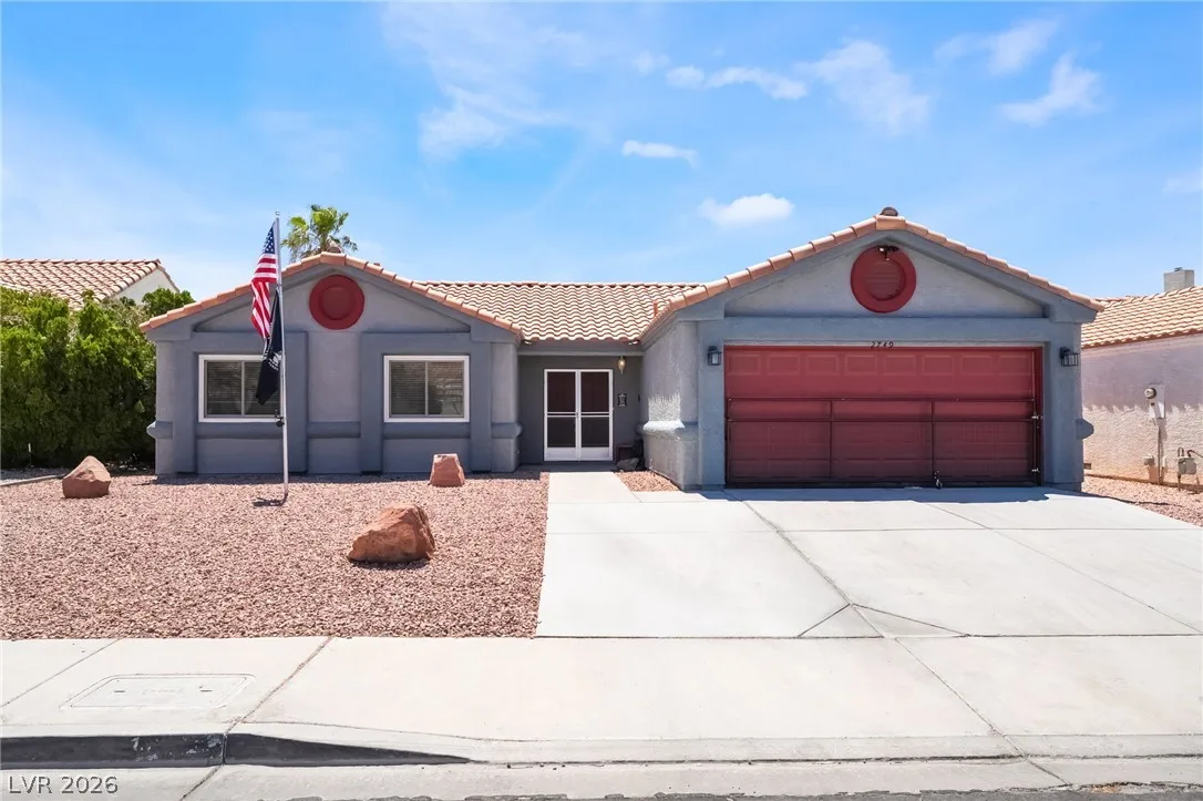 2749 Pinewood Avenue — photo 1