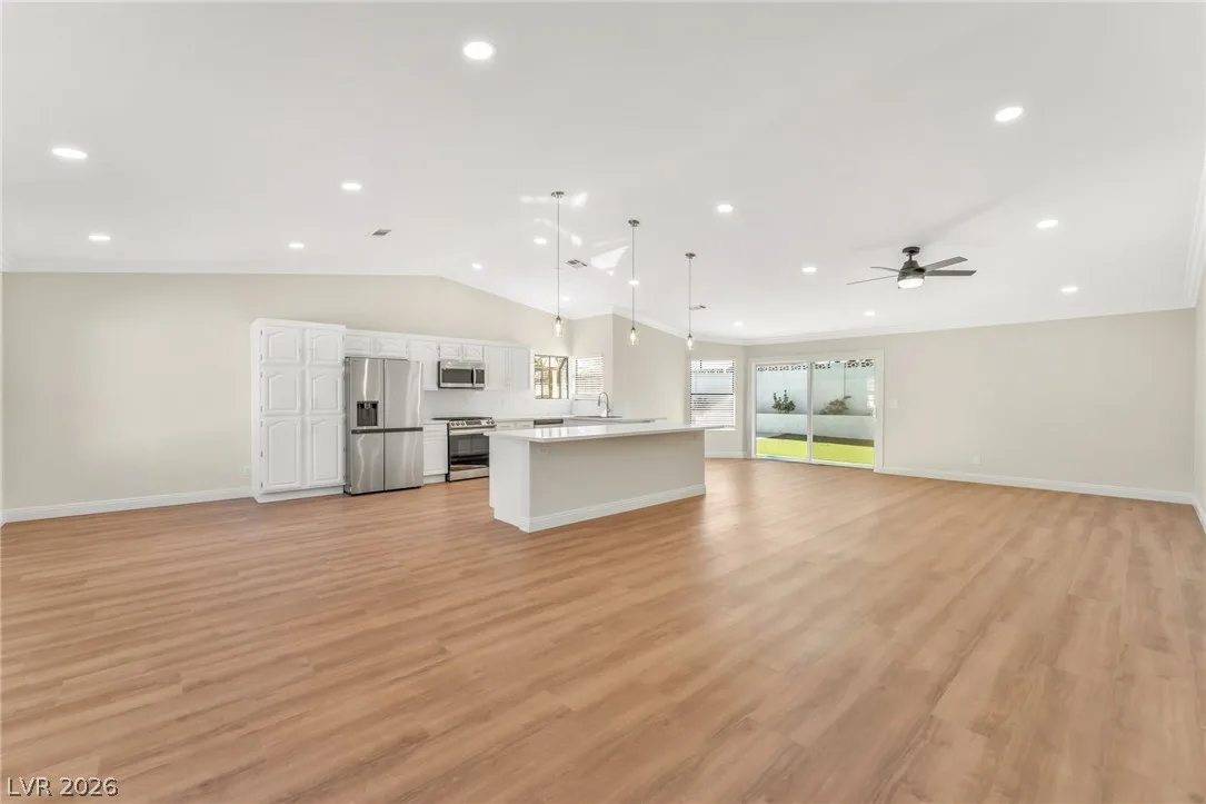 6105 Sadler Drive — photo 3