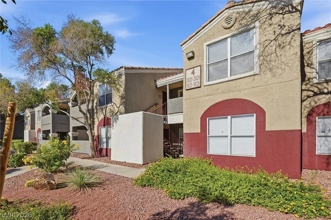 5055 West Hacienda Avenue 2023 — photo 3