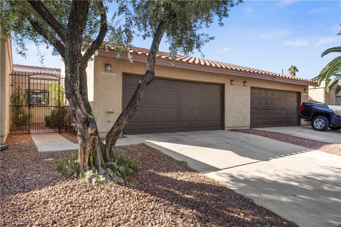1863 Camino Verde Lane — photo 2