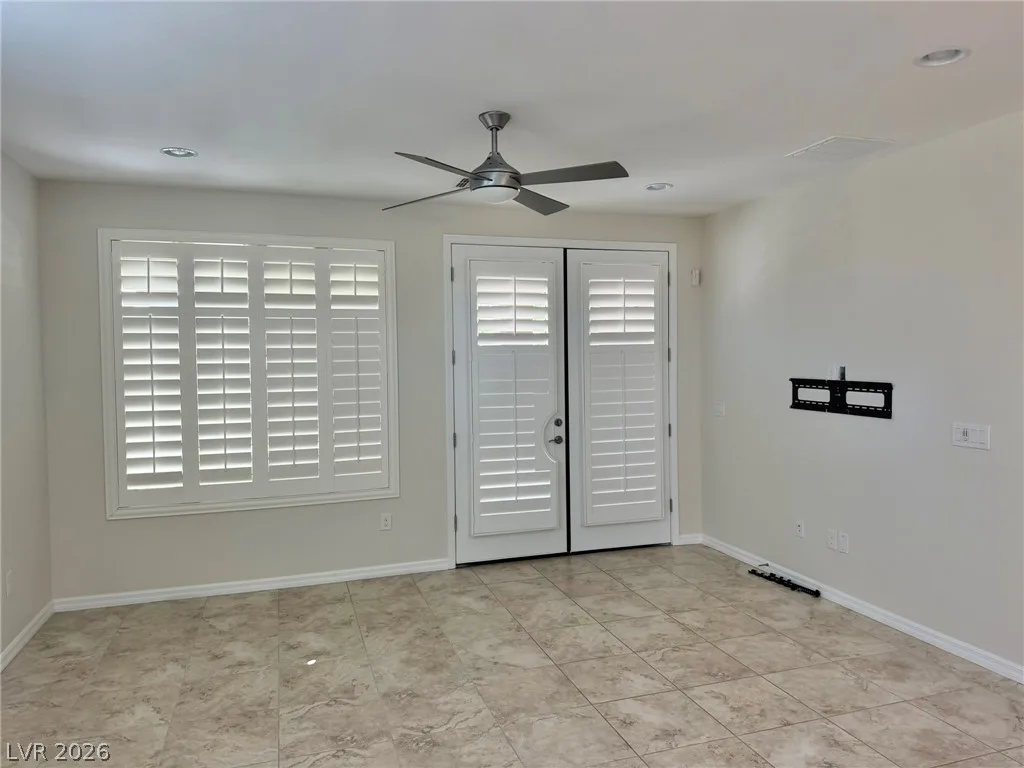 71 Berneri Drive — photo 2