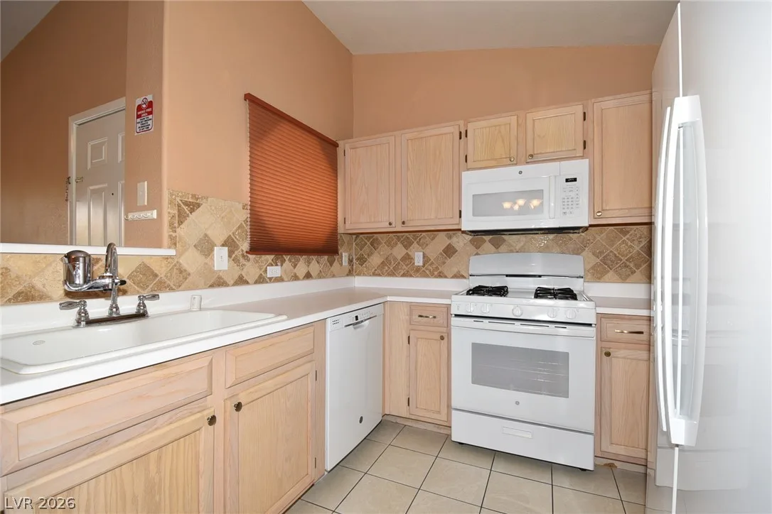 5415 West Harmon Avenue 2135 — photo 3