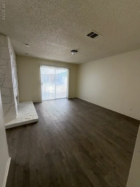 212 Bradshaw Way — photo 2