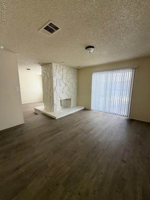 212 Bradshaw Way — photo 3