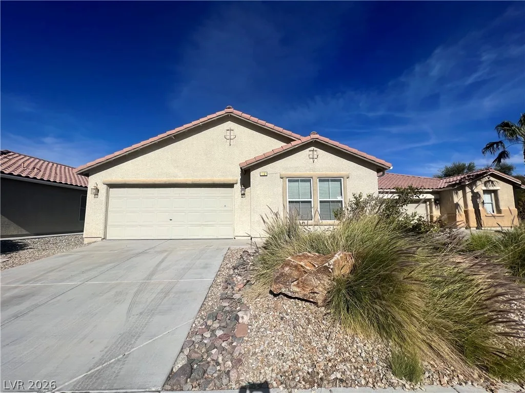 3172 Calamus Pointe Avenue — photo 1