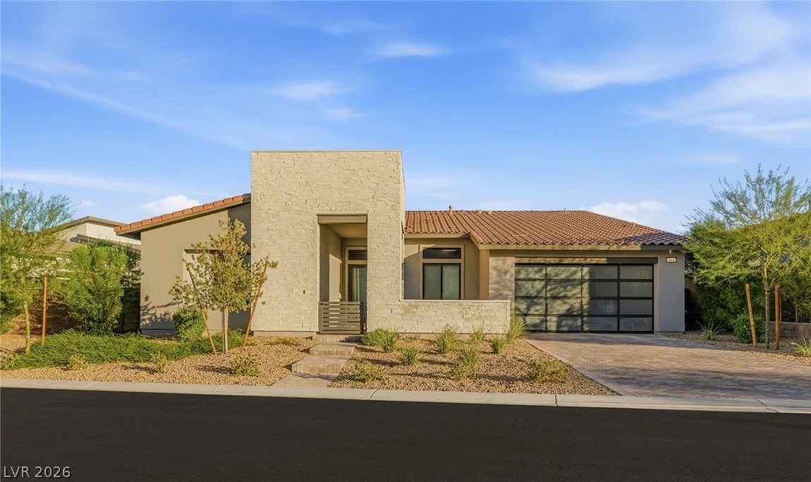 412 Cliff Terrace Avenue — photo 1