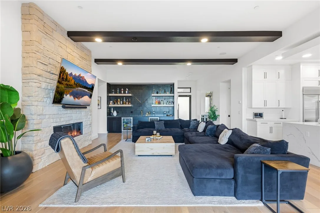 412 Cliff Terrace Avenue — photo 4