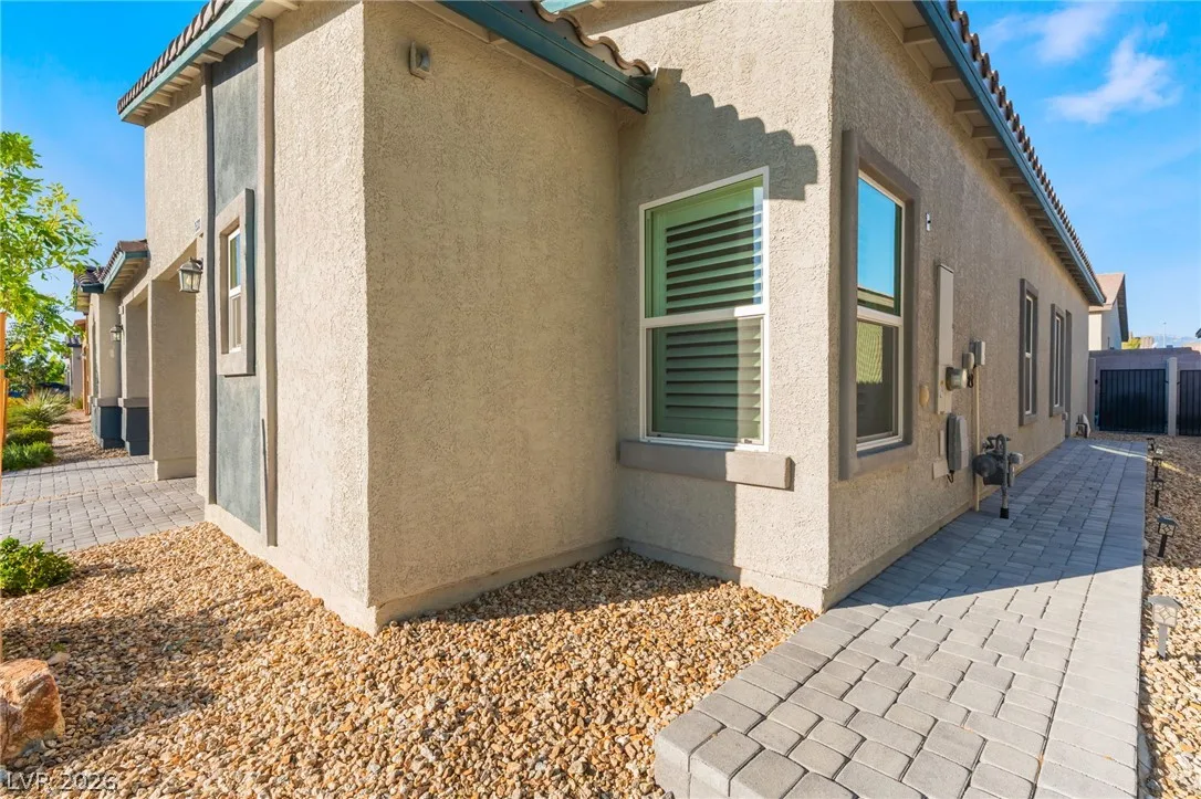 7533 Cooks Meadow Street — photo 4