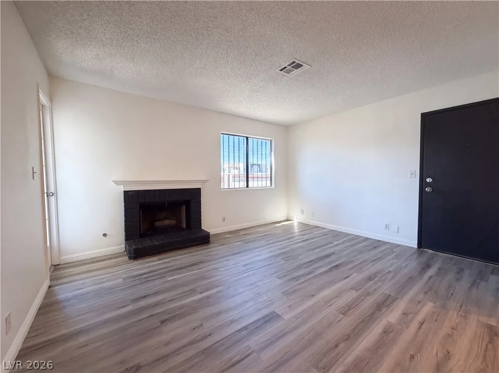 1701 East Katie Avenue 83 — photo 2