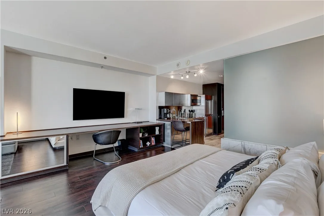 4381 West Flamingo Road 2920 — photo 4