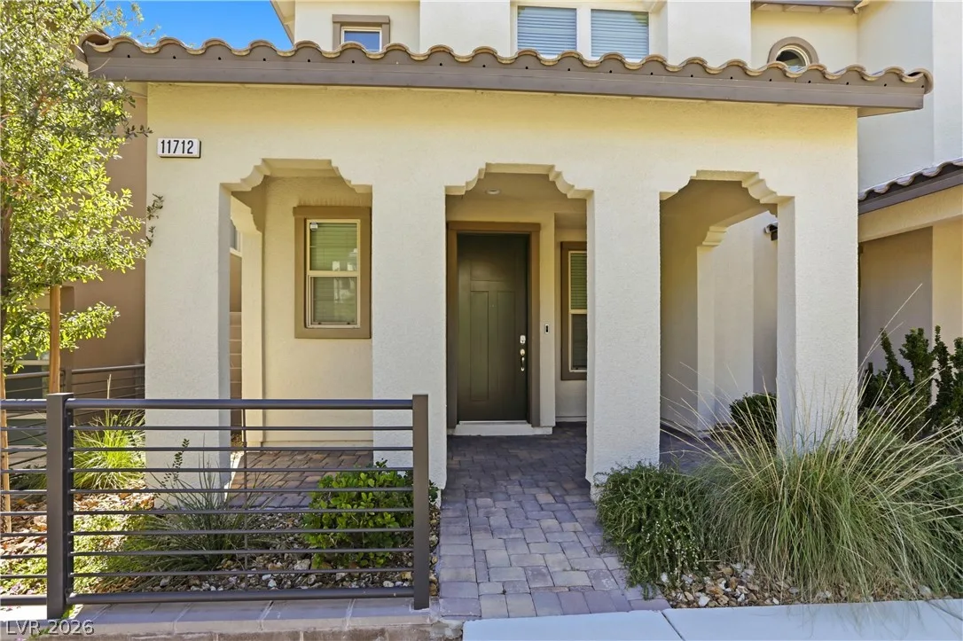 11712 Redwood Mountain Avenue — photo 3