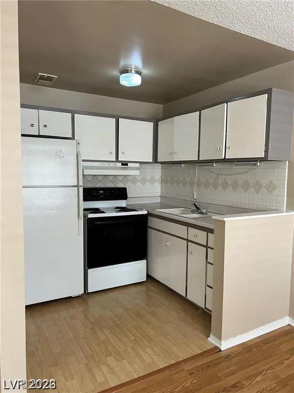 304 Orland Street 55 — photo 4