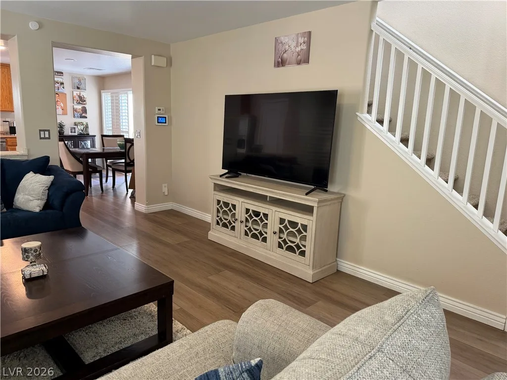 66 Peachtree Hill Avenue — photo 4