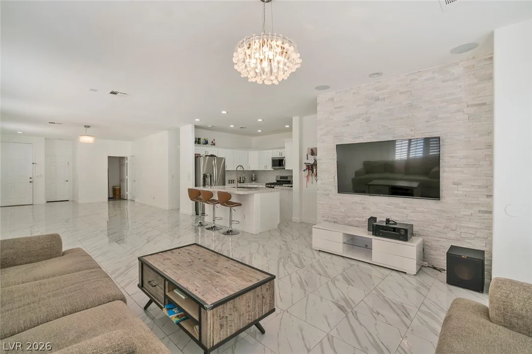 276 Crooked Tree Drive — photo 1