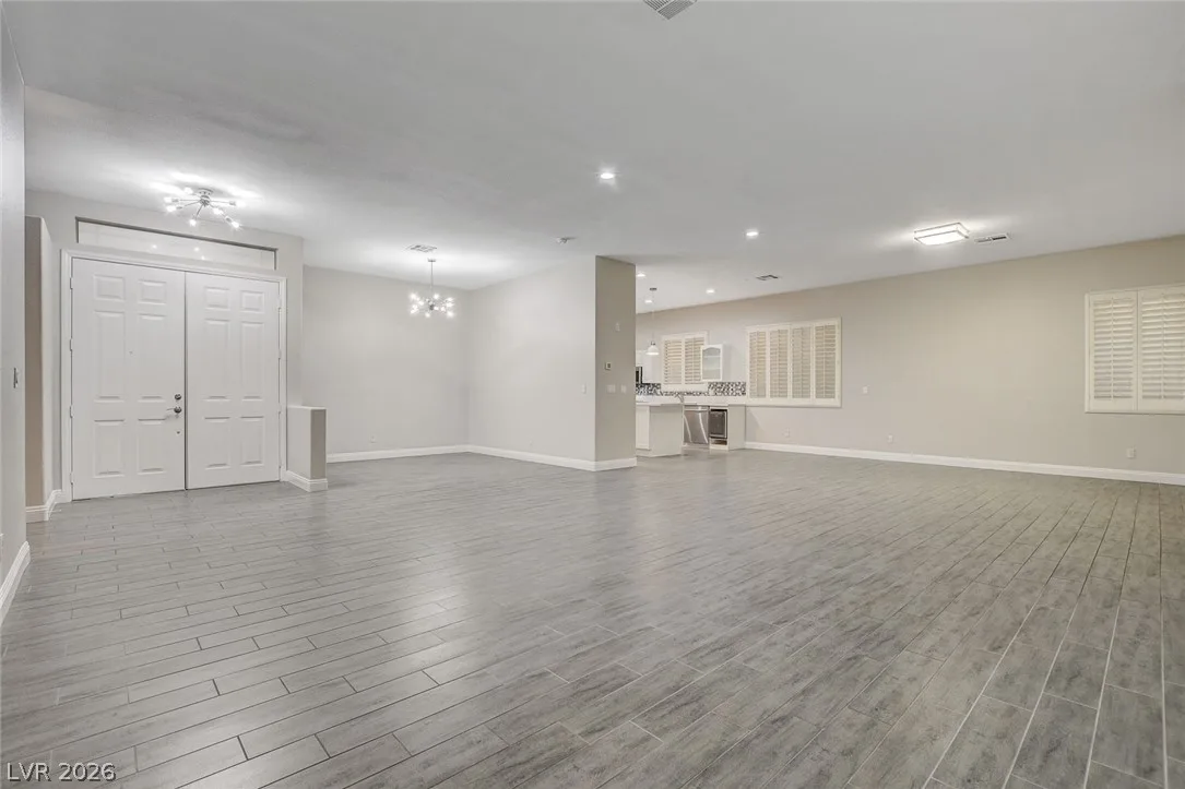 2794 Glen Port Street — photo 5