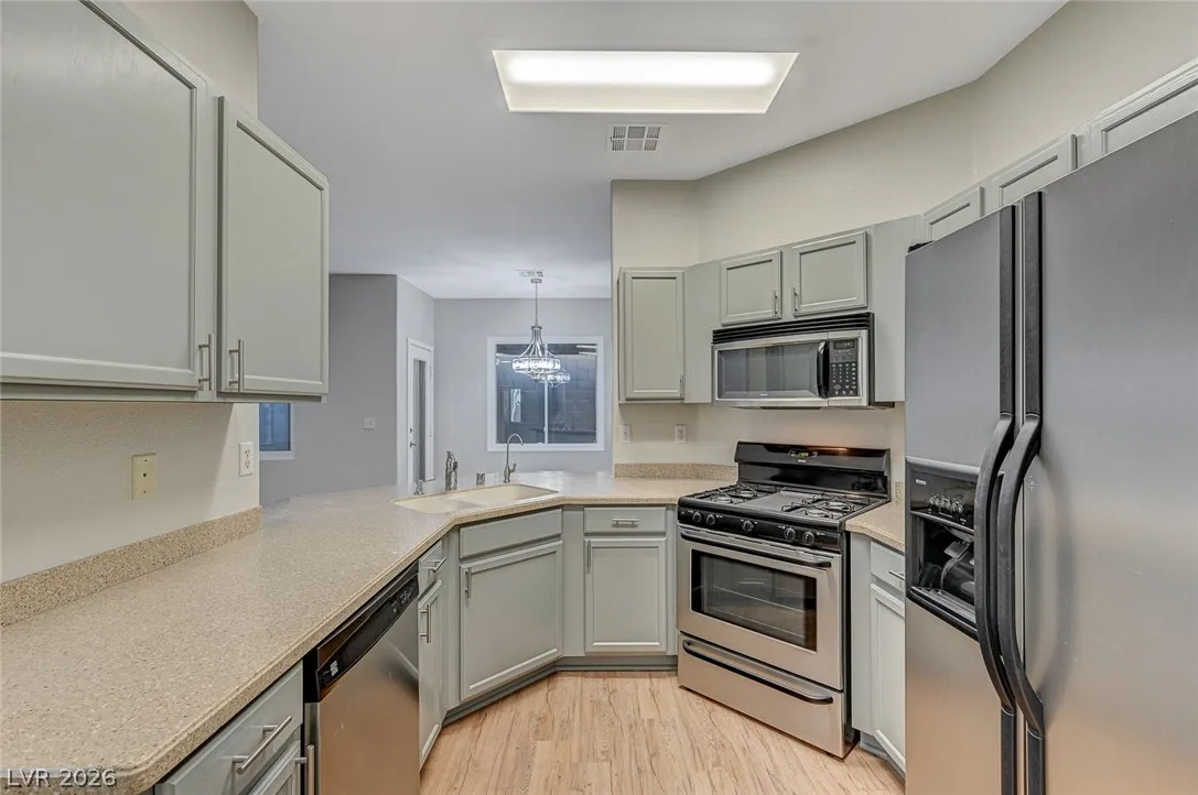 7809 Strong Water Court — photo 1