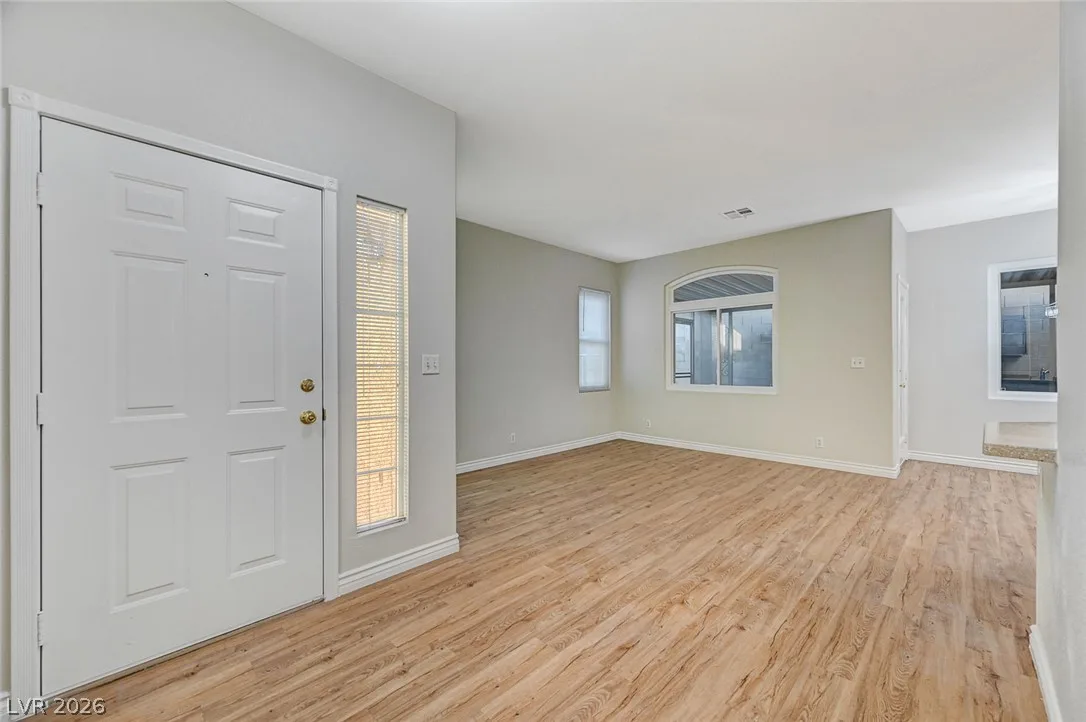 7809 Strong Water Court — photo 4