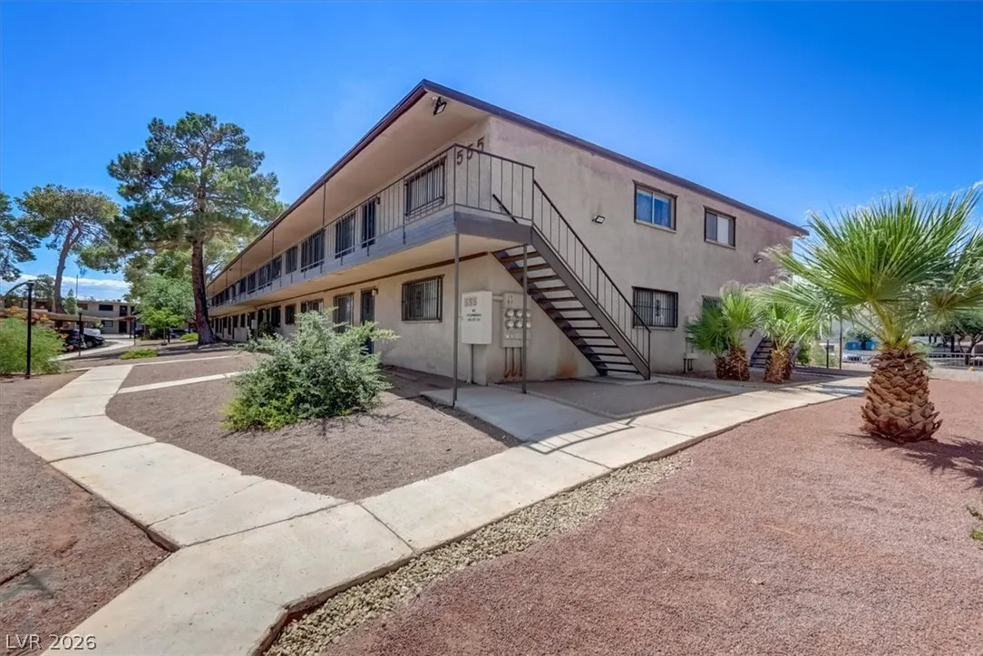 555 South Royal Crest Circle 25 — photo 2